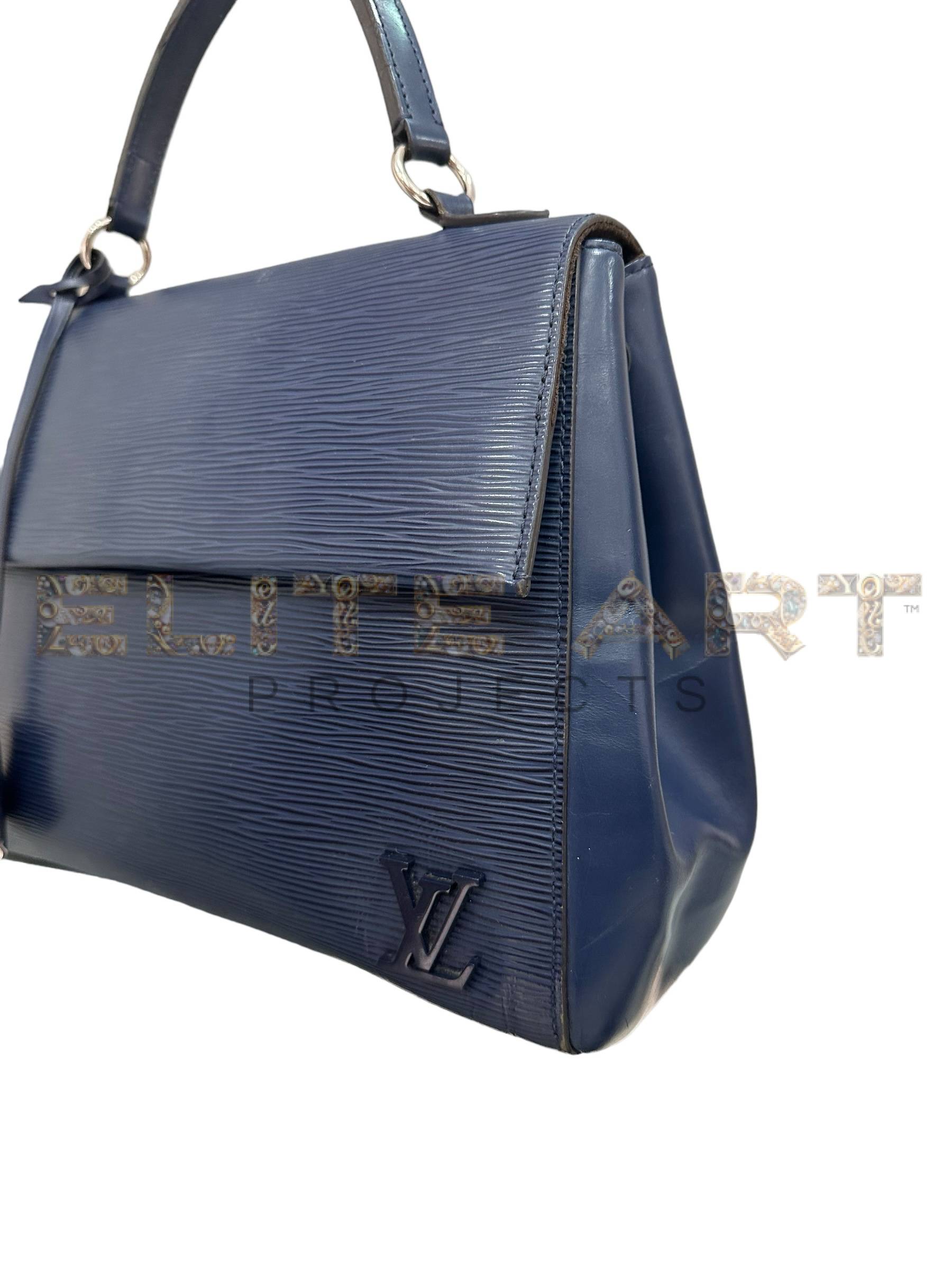 Louis Vuitton, Cluny, MM bag