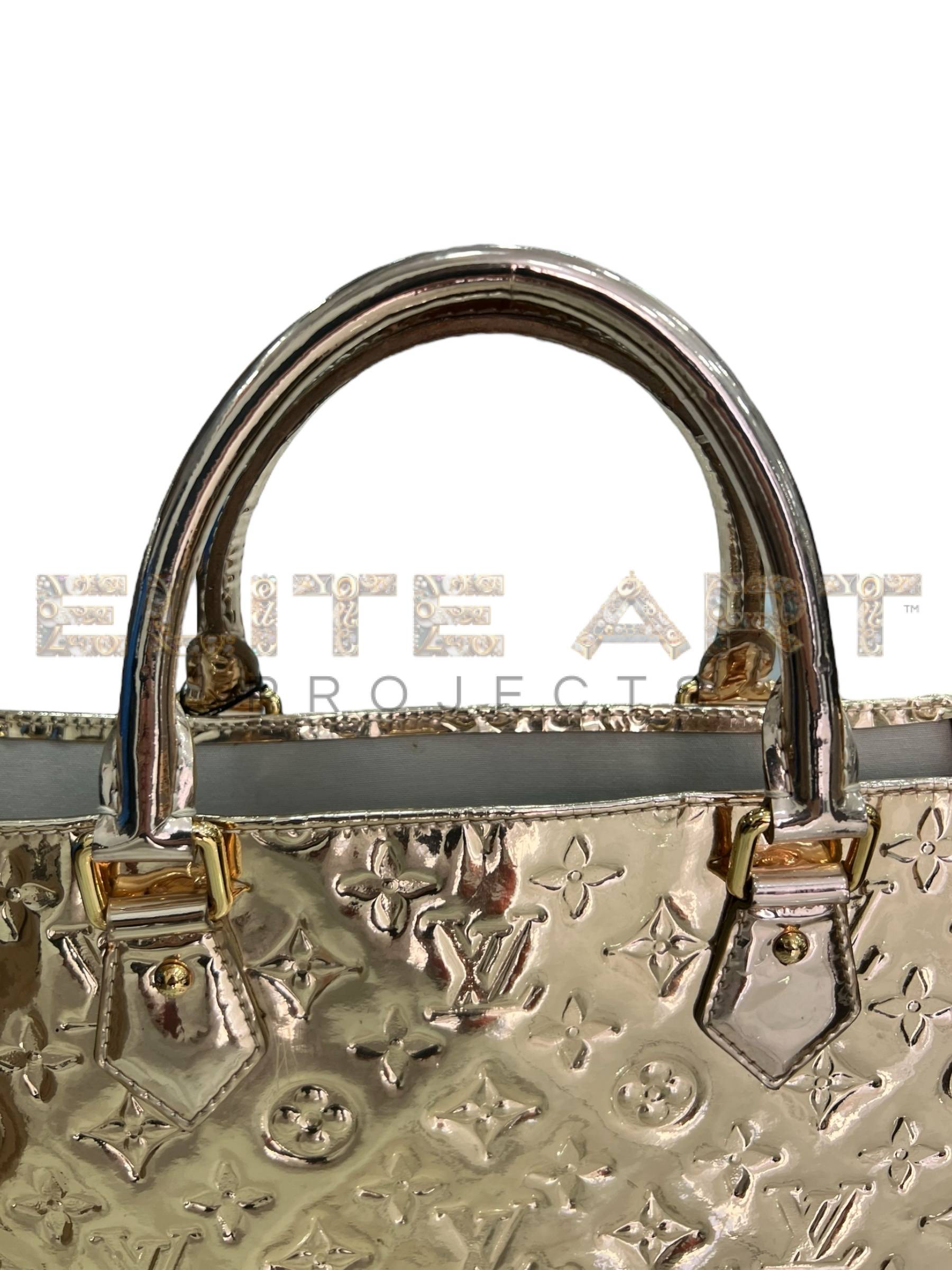 Louis Vuitton, Sac Plat Mirror gold, GM bag
